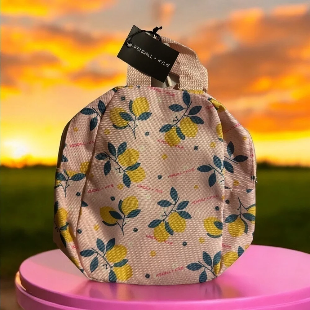 KENDALL & Kylie mini backpack (NWT)